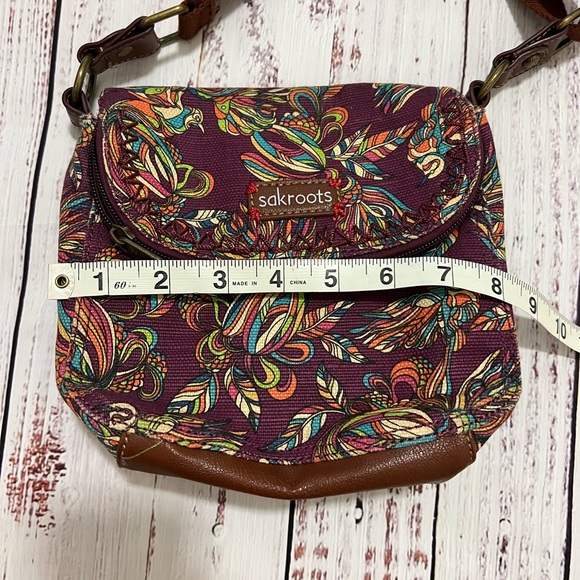 Sakroots peace mulberry treehouse Camden crossbody purple - Picture 4 of 5